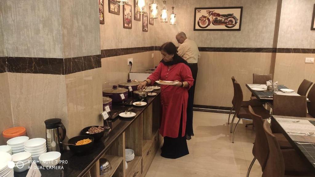A One Hotels By Ventus Hotels & Resorts- Delhi Airport Нью-Дели Экстерьер фото