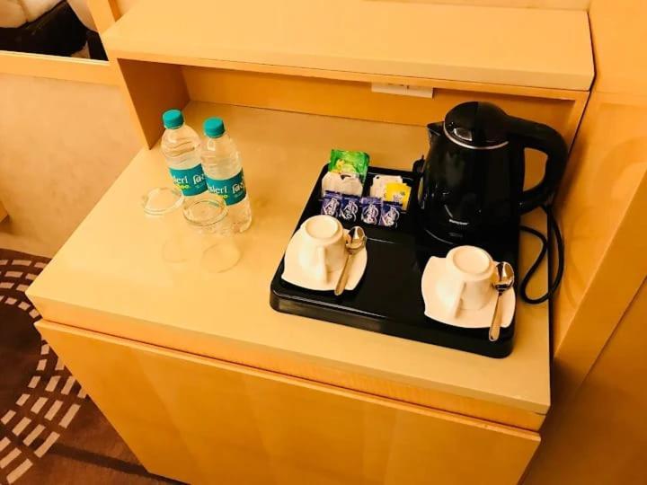 A One Hotels By Ventus Hotels & Resorts- Delhi Airport Нью-Дели Экстерьер фото